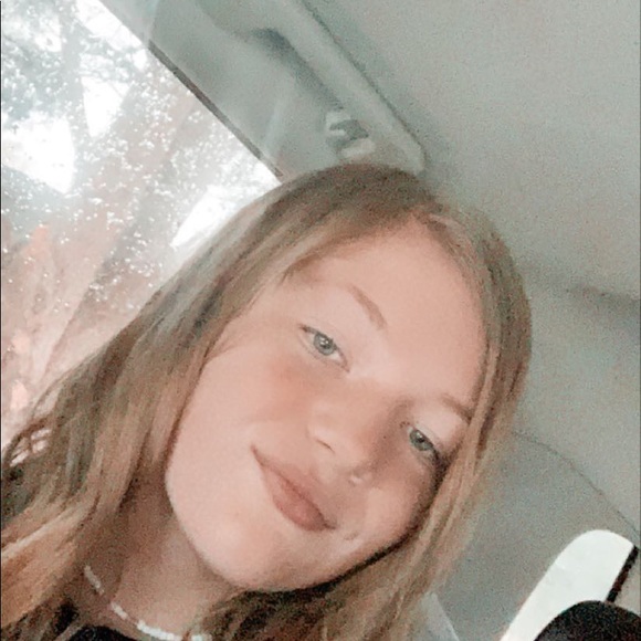 Meet your Posher, Haley - Picture 1 of 1